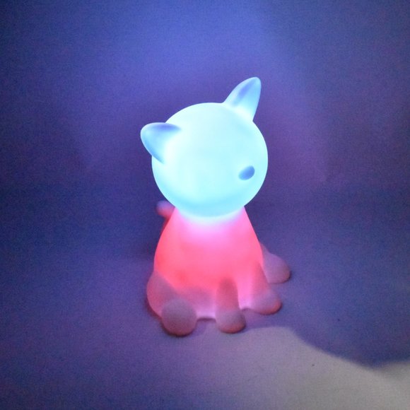 LED Cat Children Lamp Multi Color Child Safe Silicone Night Light - Picture 7 of 7